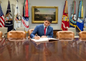 ناتوانی دولت کانادا در مهار تورم باعث افزایش فشار از سوی نمایندگان پارلمان شد