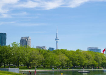 سرانجام وزیر مسکن آنتاریو اهرم «خروج اضطراری» را کشید