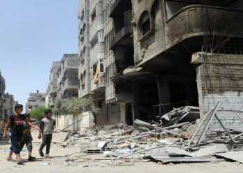 ارتش اسراییل با هدف ایجاد آمادگی برای حمله بزرگ در غزه دست به عملیات محدود زد