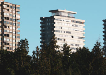 قیمت مسکن در کانادا اندکی کاهش یافت