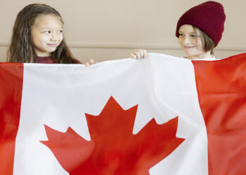 هزینه بزرگ کردن یک فرزند برای خانواده‌های طبقه متوسط ۵۰۰ هزار دلار آب می‌خورد