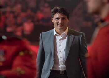 دولت فدرال کانادا برای گرفتن مالیات از تمامی آلوده‌کنندگان هوا طرح دارد