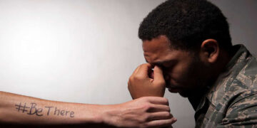 خط جدید بحران خودکشی کانادا در دسترس قرار گرفت