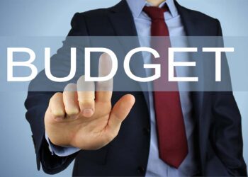 امسال کانادا امسال کسری 40 میلیارد دلاری خواهد داشت