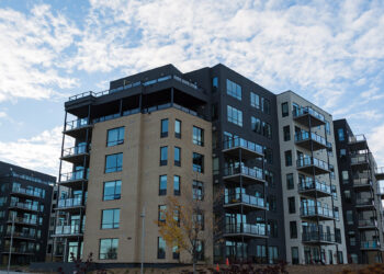 نگاه مخالفان دولت ترودو به سمت بحران مسکن کانادا