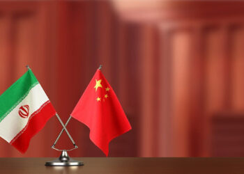 چین، ایران را برای مهار حملات حوثی‌ها در دریای سرخ تحت فشار قرار داده است