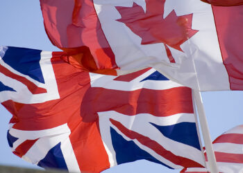انگلیس از مذاکرات تجاری با کانادا کناره‌گیری کرد