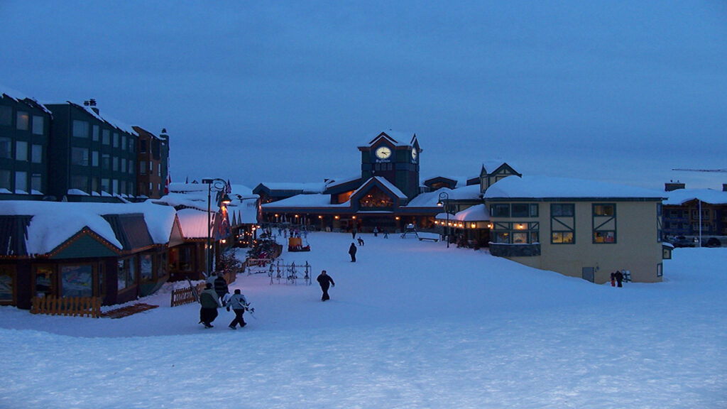 Village Centre Mall Big White Ski Resort 11111111111