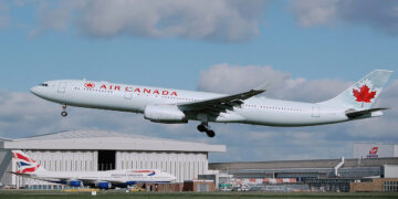 پرواز ایرکانادا پس از نزدیک به 7 ساعت سرگردانی به تورنتو بازگشت
