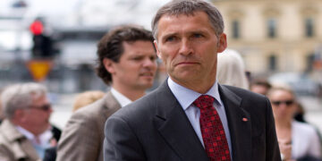 رئیس ناتو: اظهارات دونالد ترامپ امنیت ما را تضعیف می‌کند