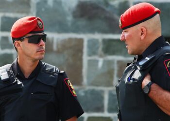 دستگیری ۹ مظنون در سرقت ۲۴ میلیون دلاری طلا در فرودگاه تورنتو