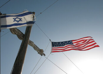 آمریکا در حالت آماده‌باش برای تهدیدهای ایران در منطقه است