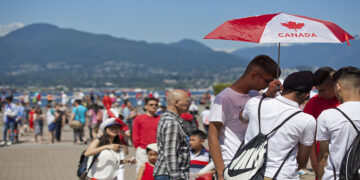 نظر منفی نیمی از شهروندان کانادایی‌ درباره بودجه جدید دولت
