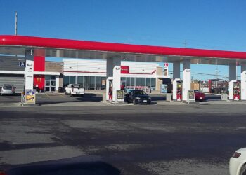 اولین کمک‌هزینه سوخت در سال جدید امروز برای برخی از کانادایی‌ها واریز شد