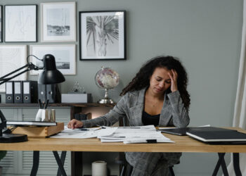 افزایش نرخ بیکاری کانادا به 6.1 درصد