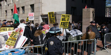 معترضان در دانشگاه مک گیل مصمم به ماندن هستند