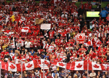 بیش از نیمی از کانادایی‌ها حق آزادی بیانشان را در خطر می‌دانند