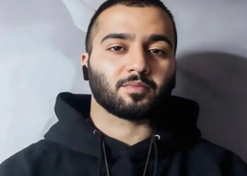 دادگاه عالی ایران حکم اعدام توماج صالحی را لغو کرد