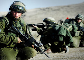 کارشناسان سازمان ملل: دولت‌ها و شرکت‌ها باید فورا به انتقال تسلیحات به اسرائیل پایان دهند