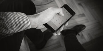 هشدار مقامات اطلاعاتی کانادا/ خشونت مجازی می‌تواند به خشونت سیاسی و واقعی منجر شود