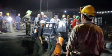 انفجار معدن زغال سنگ ایران دست کم 51 کشته برجای گذاشت