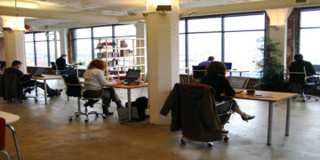 اقتصاد کانادا در ماه سپتامبر 47 هزار شغل ایجاد کرد/ نرخ بیکاری به 6.5 درصد کاهش یافت