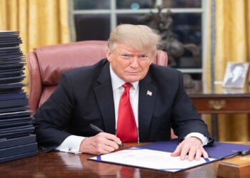 تیم ترامپ قصد دارد با طرح جدید «فشار حداکثری» ایران را ورشکست کند