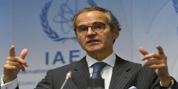 مدیرکل آژانس بین‌المللی انرژی اتمی: حمله هوایی اسرائیل به تاسیسات هسته‌ای ایران صدمه نزد