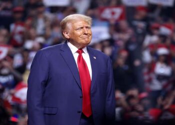 برنامه ترامپ برای وضع تعرفه‌ سنگین علیه کانادا و مکزیک