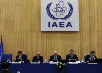 در پاسخ به قطعنامه آژانس، ایران سانتریفیوژهای جدید راه‌اندازی می‌کند