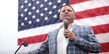 رویترز: ریچارد گرنل گزینه ترامپ برای نماینده ویژه رئیس جمهور در امور ایران است