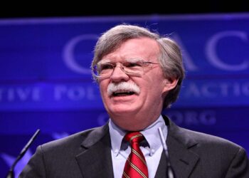 جان بولتون: ترامپ، جاستین ترودو را با شوخی تحقیر می‌کند