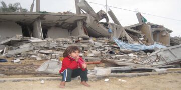 با افزایش حملات اسرائیل در سراسر غزه، ده‌ها نفر کشته شدند