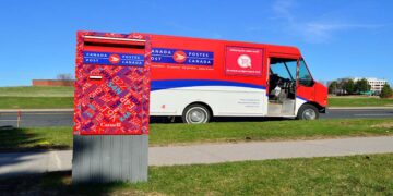 پیشنهادهای اتحادیه جواب نداد/ اعتصاب اداره پست کانادا ادامه‌دار است!