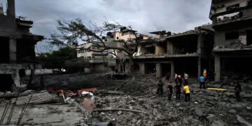 در حمله اسرائیل به اردوگاه المواسی در غزه، 20 نفر کشته شدند