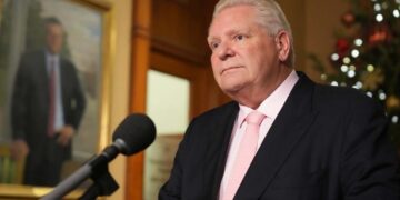 نخست‌وزیر انتاریو، ترامپ را تهدید / صادرات انرژی به آمریکا را قطع خواهیم کرد