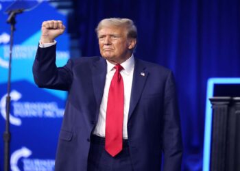 اعلام آمادگی کانادا برای پاسخ قاطعانه به تهدیدهای ترامپ