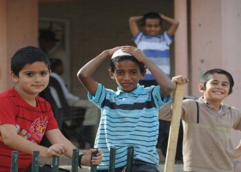 حماس اولین گروگان‌های اسرائیلی را آزاد کرد/ بازگشت مردم به غزه و ورود کمک‌های بشردوستانه