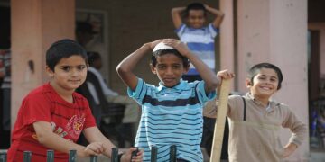 حماس اولین گروگان‌های اسرائیلی را آزاد کرد/ بازگشت مردم به غزه و ورود کمک‌های بشردوستانه