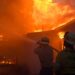 آتش‌سوزی‌های لس‌آنجلس همچنان در حال شعله‌ور شدن هستند