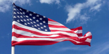 از اتحاد فرمانداران ایالات متحده در حمایت از ملی‌گرایی کانادا تا اختلاف نظر درباره تعرفه‌ها