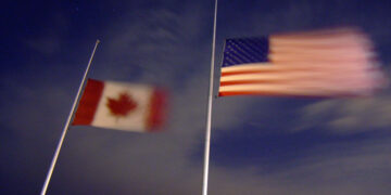 جنگ اقتصادی آمریکا و کانادا شعله‌ور شد/ کانادا هم برای آمریکا تعرفه صادر کرد