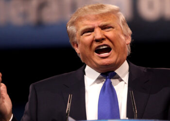 ترامپ دوباره کانادا را تهدید کرد: آغاز تعرفه‌ها از هفته آینده