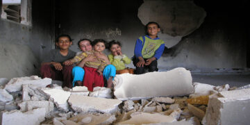 بیش از ۳۰ فلسطینی توسط اسرائیل کشته شدند/منابع غذایی غزه به پایان رسیده است