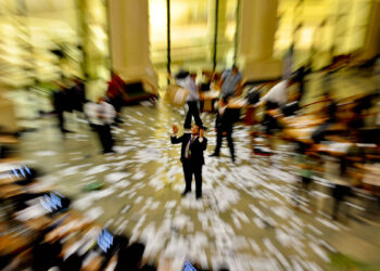 جهش بازارهای سهام با اعلام تعلیق تعرفه‌ها و ضربه ۱۲۵ درصدی به چین