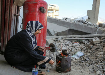 اسرائیل خانه‌های غزه را بمباران کرد/ ۳۵ فلسطینی از جمله کودکان کشته شدند