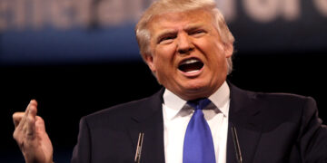 افزایش نفرت عمومی به ترامپ در کانادا و مکزیک