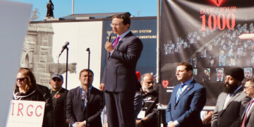 همکاری پی‌یر پویلیور با دولت جدید برای مقابله با ترامپ