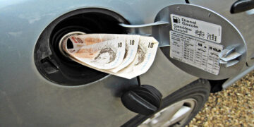 آمار کانادا: حذف مالیات کربن از سوخت‌ها، تورم را کاهش داده است