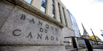 بانک مرکزی کانادا نرخ بهره را در ۲.۷۵٪ نگه داشت